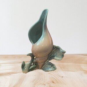 Mid Century Hull Pottery Ebb Tide Conch Bud Vase Peach Green 7" MCM Vintage "B"